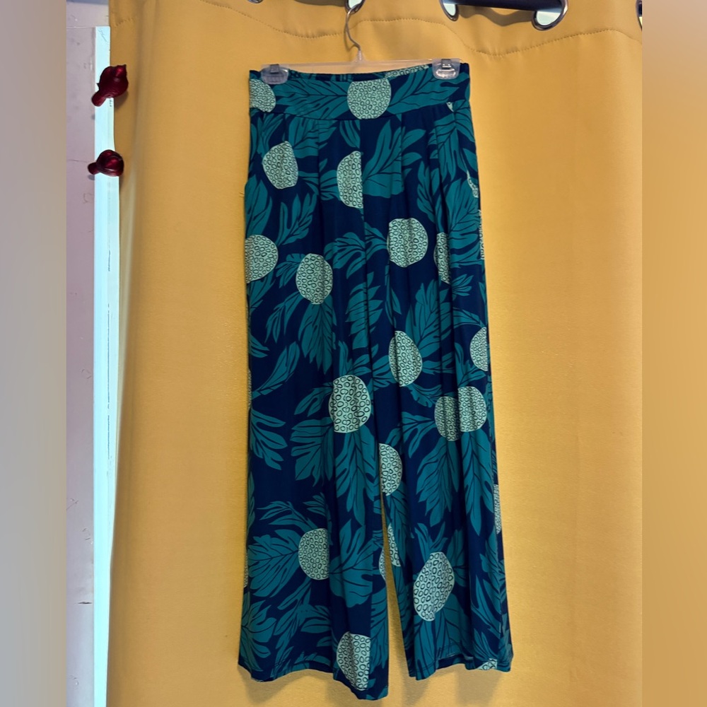 Fighting Eel Teal and Navy Ulu Pants M